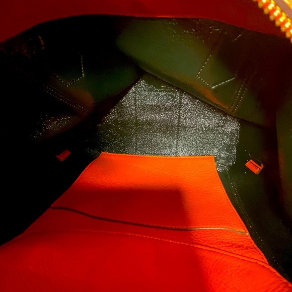 ⚡️ PRICE DROP Rare Tory Burch– genuine satchel canyon orange leather handbag - Picture 7 of 9